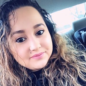 Meet your Posher, Priscilla